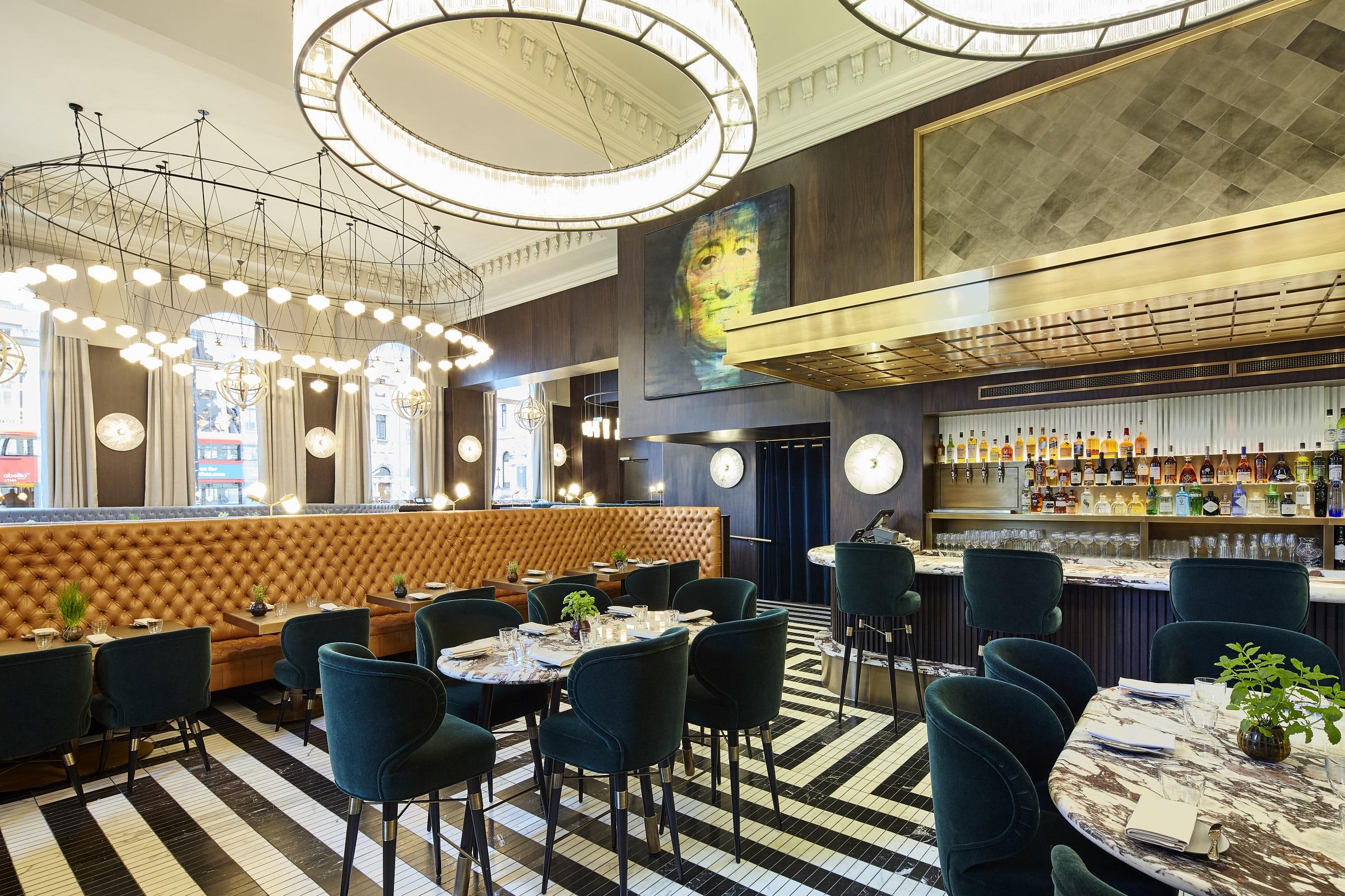 โซฟิเทล ลอนดอน เซนต์เจมส์ Hotel ภายนอก รูปภาพ Interior of the restaurant